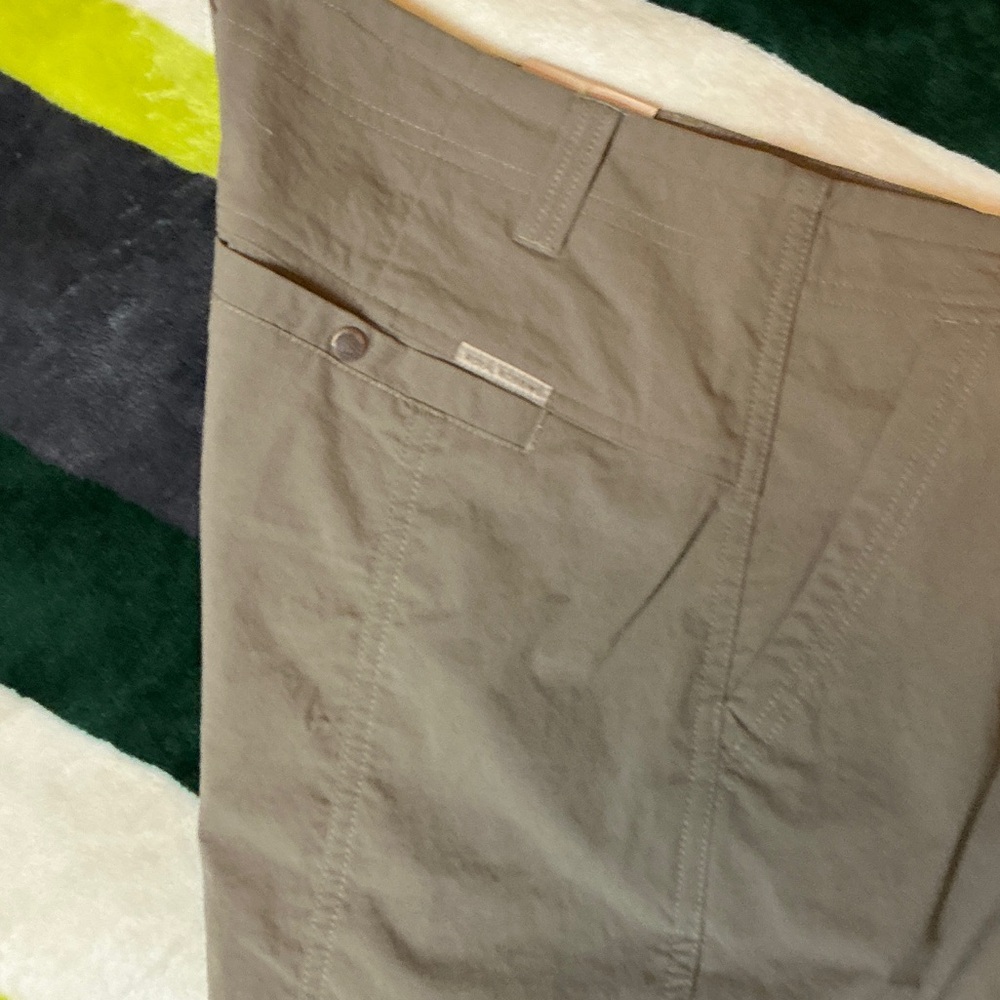 Royal Robbins Women’s Brown Flat Front Shorts - Picture 11 of 13